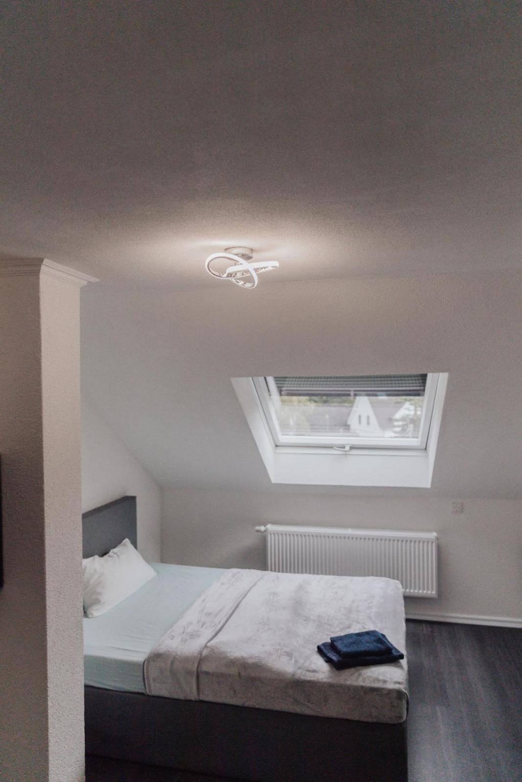Privatunterkunft Urlaubszimmer 5 Airport Bonn Flughafen